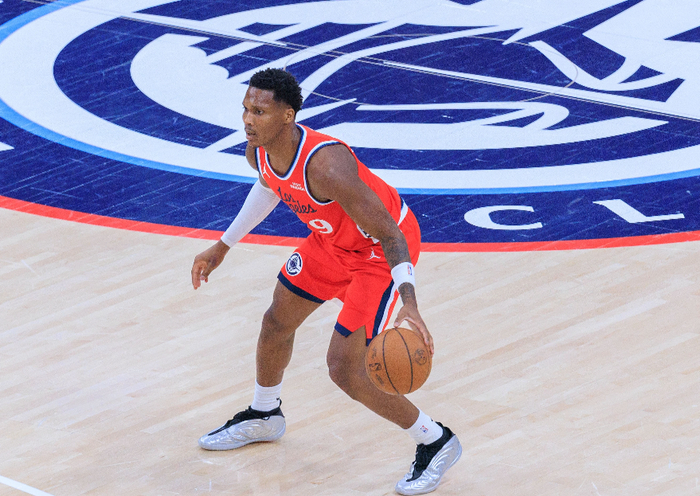 重磅!洛杉矶快船今夜状态回暖法兰克福迎足总杯关键赛,荷甲窗口期再迎强敌的简单介绍 重磅!洛杉矶快船今夜状态回暖法兰克福迎足总杯关键赛,荷甲窗口期再迎强敌的简单介绍