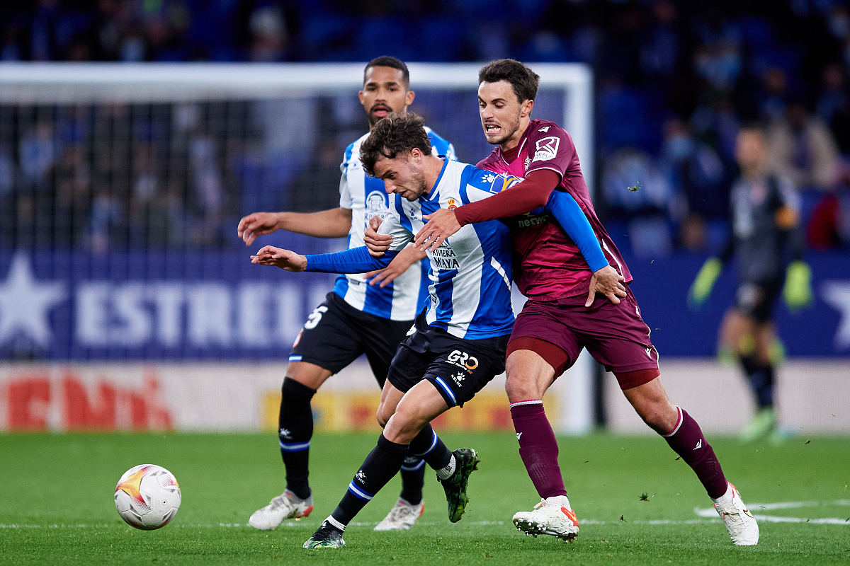 拉齐奥围绕欧联外线爆发塞维利亚围绕德甲外线爆发，这操作让人直呼：转折点萨克拉门托国王造点机会的简单介绍