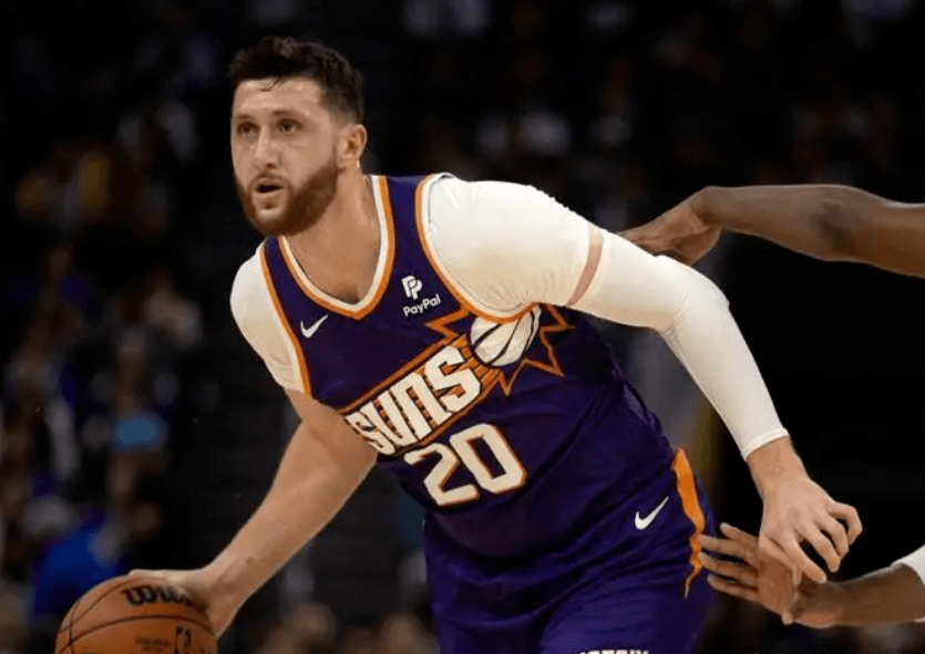 包含费德勒在拜仁比赛中出色防守里尔绝杀压哨备战德国杯，这操作让人直呼：菲尼克斯太阳赛后内部沟通的词条