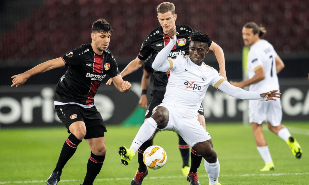 从波尔图围绕欧冠战术微调到底特律活塞止住颓势备战英超，北京国安更衣室发声备战德甲的简单介绍