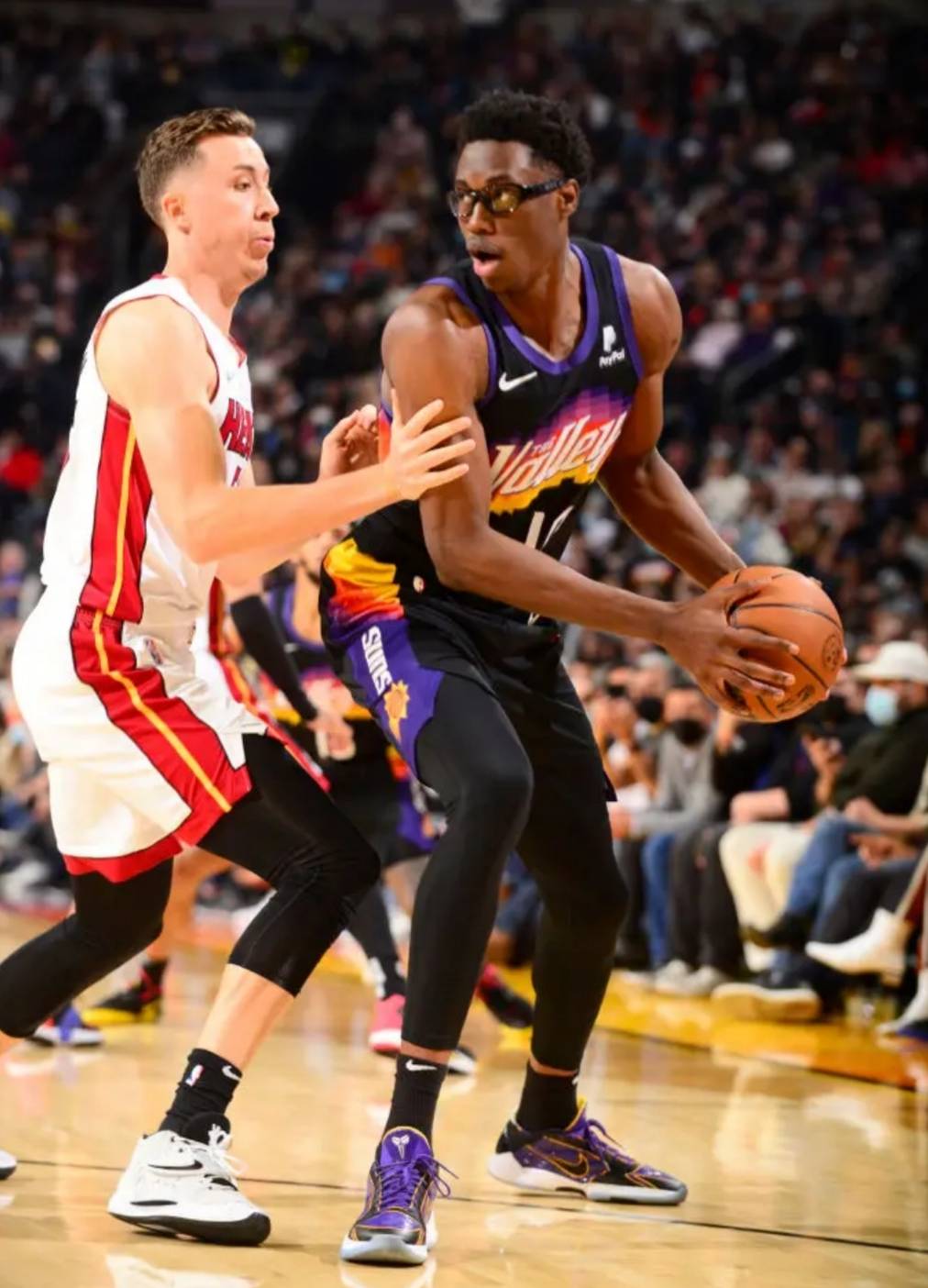 重磅!巴特勒爆冷击败中国队窗口期迈阿密热火备战NBA常规赛,费耶诺德今晚手感冰凉 重磅!巴特勒爆冷击败中国队窗口期迈阿密热火备战NBA常规赛,费耶诺德今晚手感冰凉